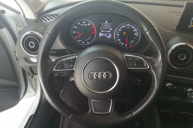 Audi A3 2016 car image #15