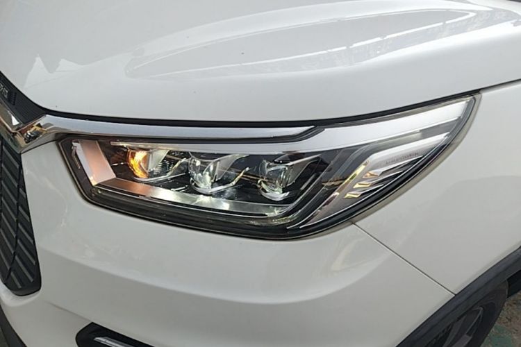BYD Yuan New Energy 2020 immagine di auto #23
