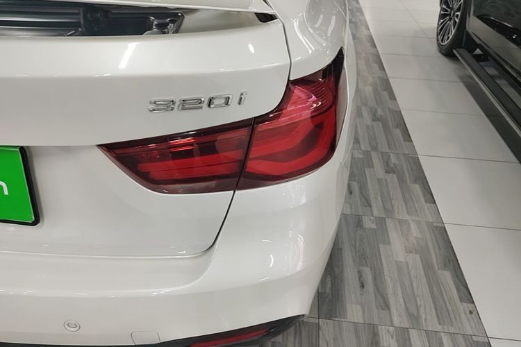 BMW 3 Series GT 2020 #8 BMW 3 Series GT 2020 immagine di auto #8