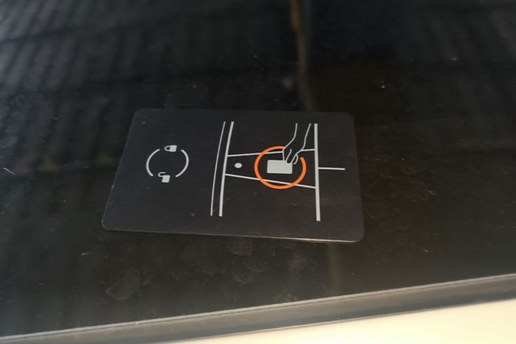 Tesla Model 3 2021 car image #9