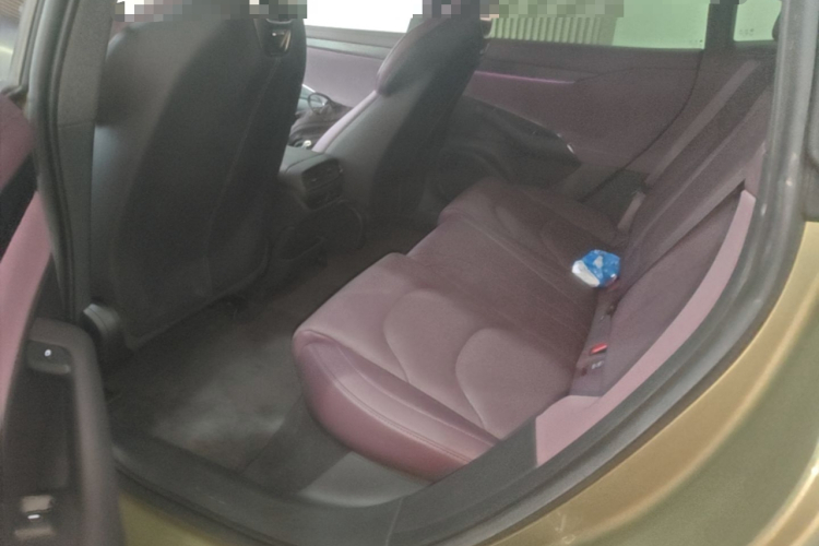 MI SU7 2025 car image #13