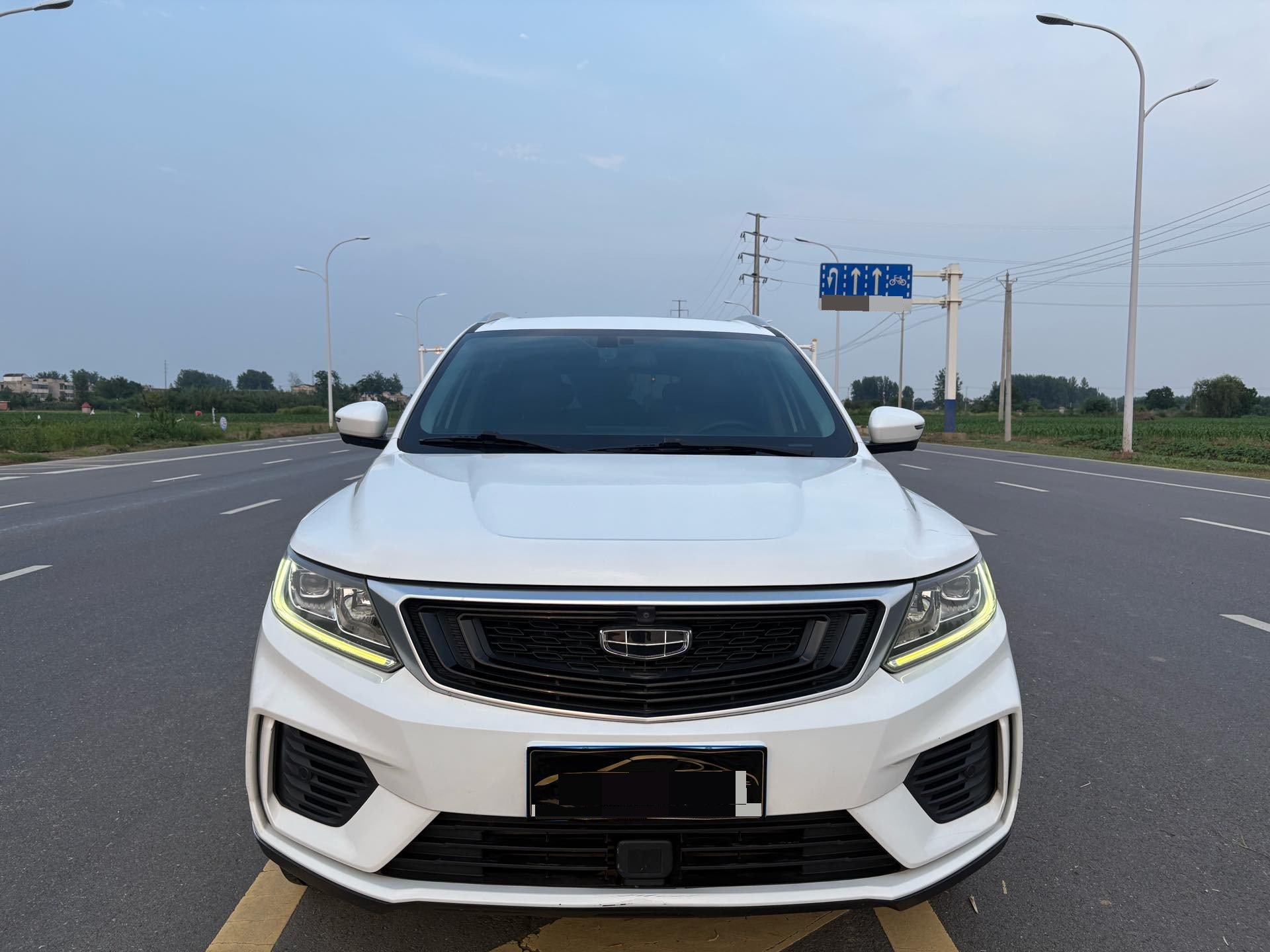 GEELY Vision X6 2020 car image #2