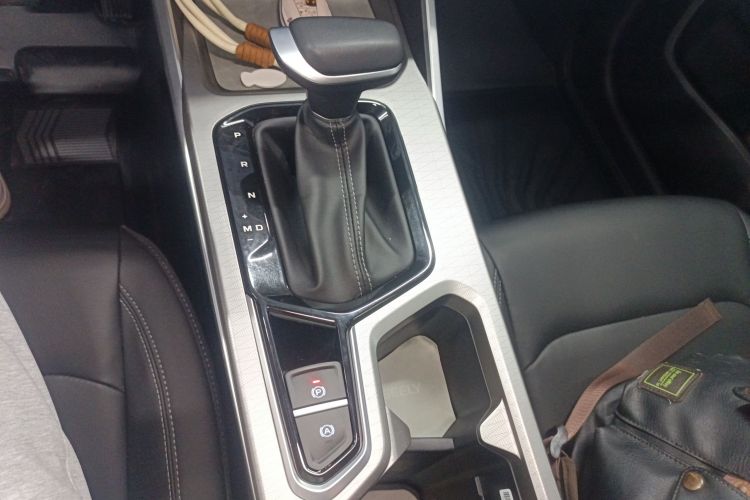 GEELY Emgrand 2024 #14 GEELY Emgrand 2024 car image #14