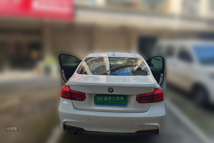 BMW 3 Series 2018 car image #6