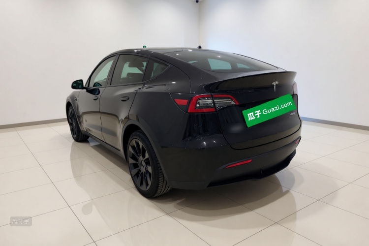 Tesla Model Y 2021 #5 Tesla Model Y 2021 car image #5