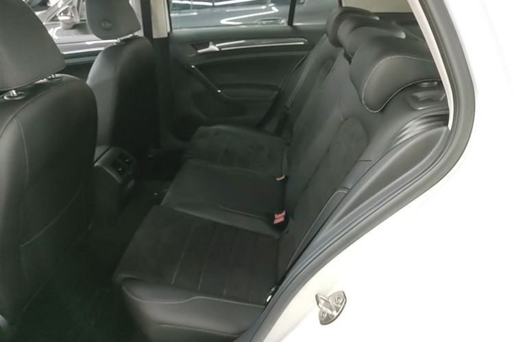 Volkswagen Golf 2020 #17 Volkswagen Golf 2020 car image #17