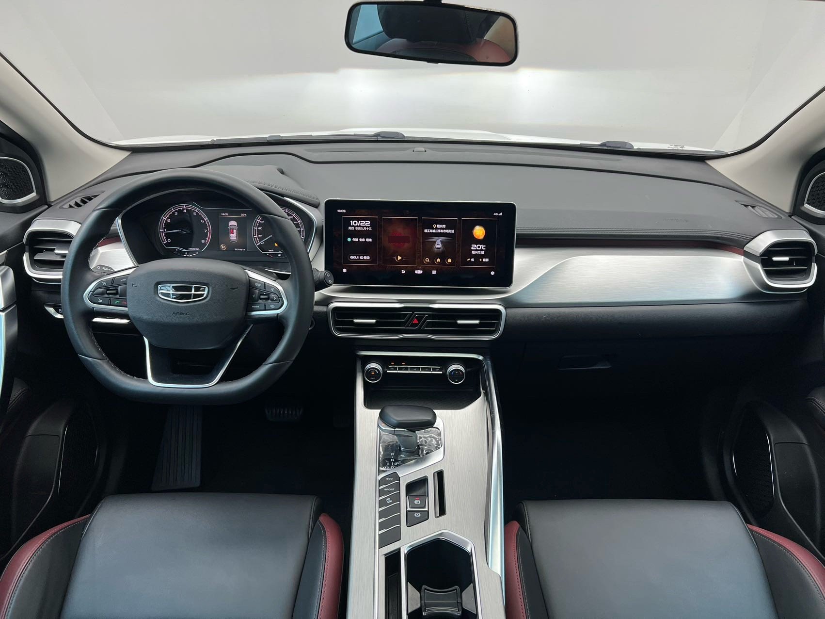 GEELY Coolray 2022 immagine di auto #15