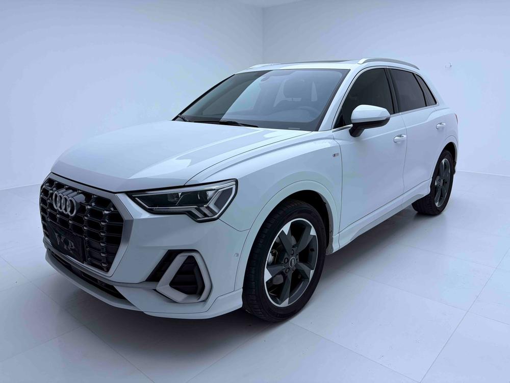 Audi Q3 2022 car image 