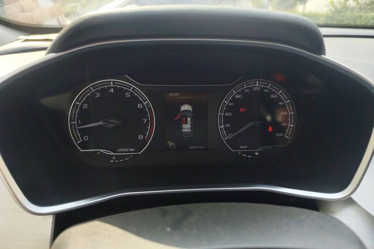 GEELY Coolray 2021 immagine di auto #12