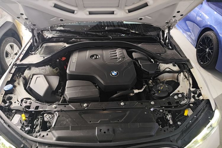 BMW 3 Series 2024 #20 BMW 3 Series 2024 car image #20