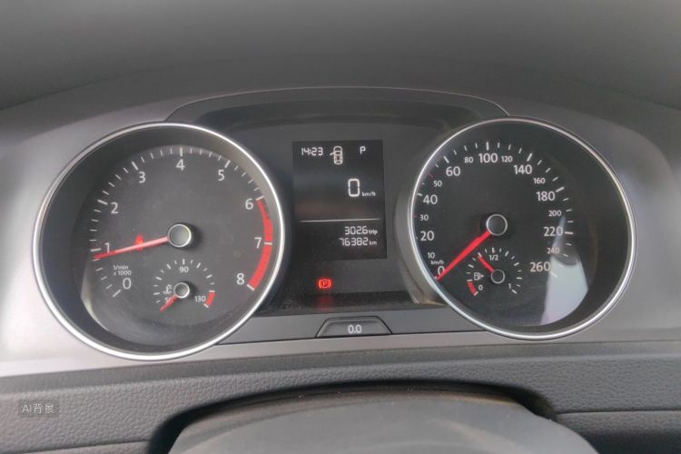 Volkswagen Golf 2016 car image #13