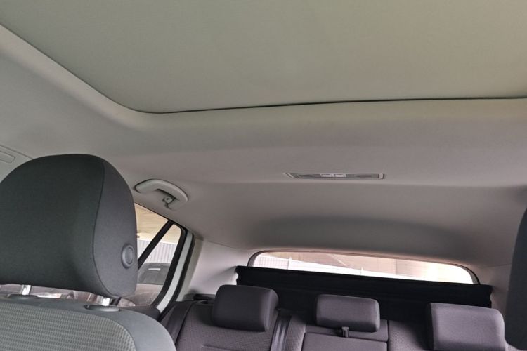 Volkswagen Golf 2016 car image #18