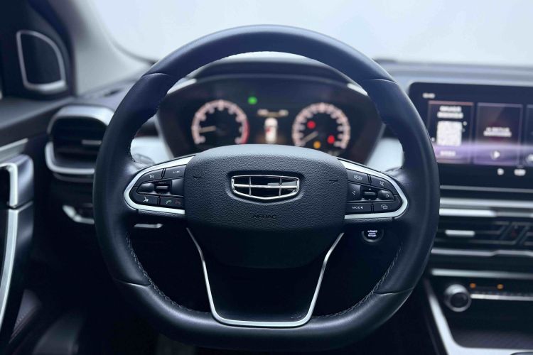 GEELY Coolray 2021 #11 GEELY Coolray 2021 car image #11