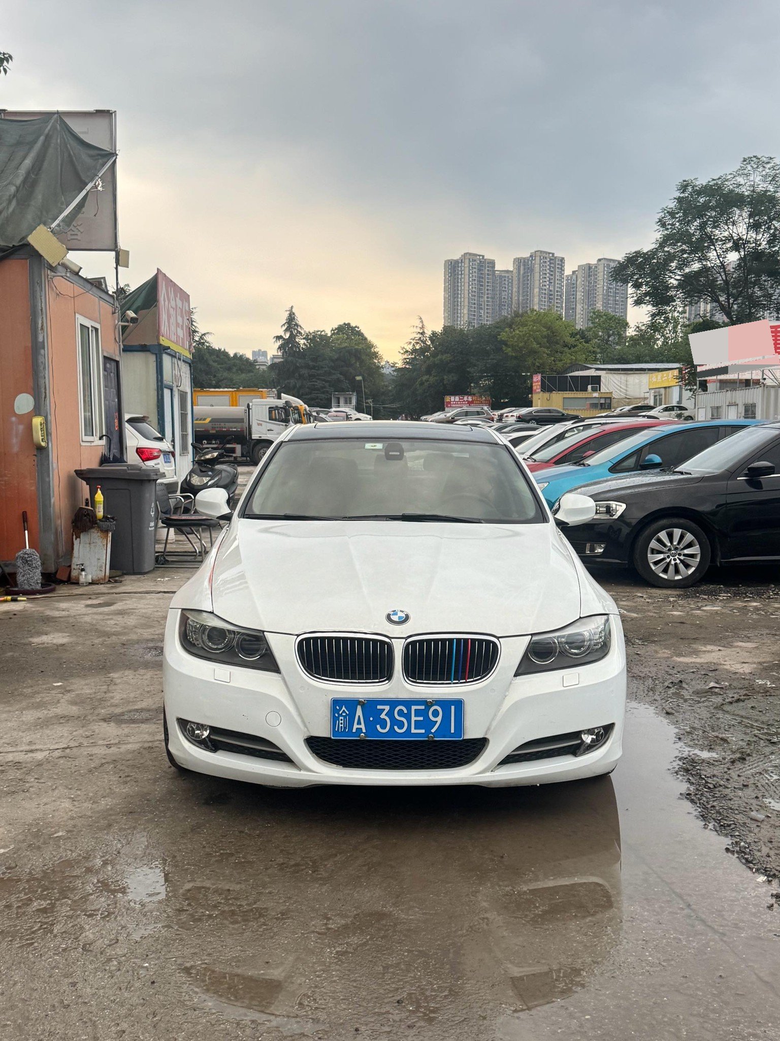 BMW 3 Series (Imported) 2010 car image #2