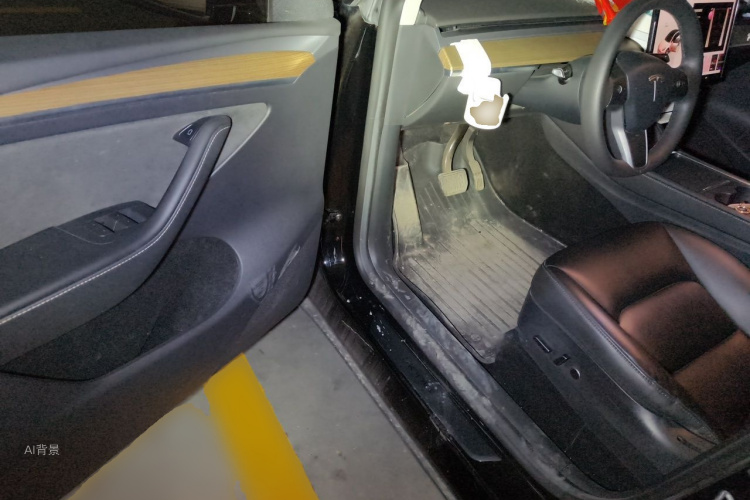 Tesla Model Y 2023 #18 Tesla Model Y 2023 car image #18