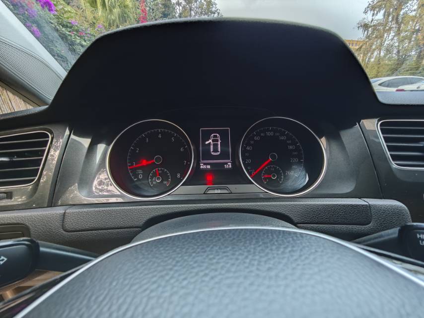 Volkswagen Golf 2018 car image #11
