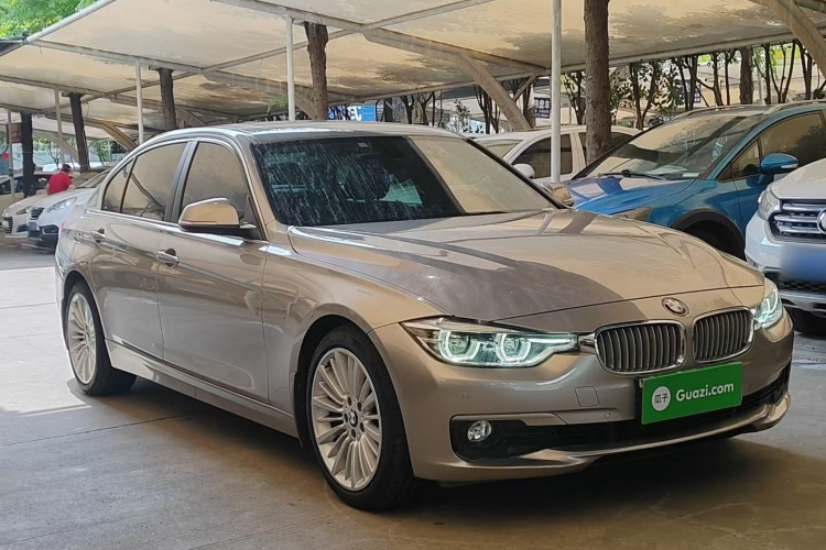 BMW 3 Series 2018 car image #4