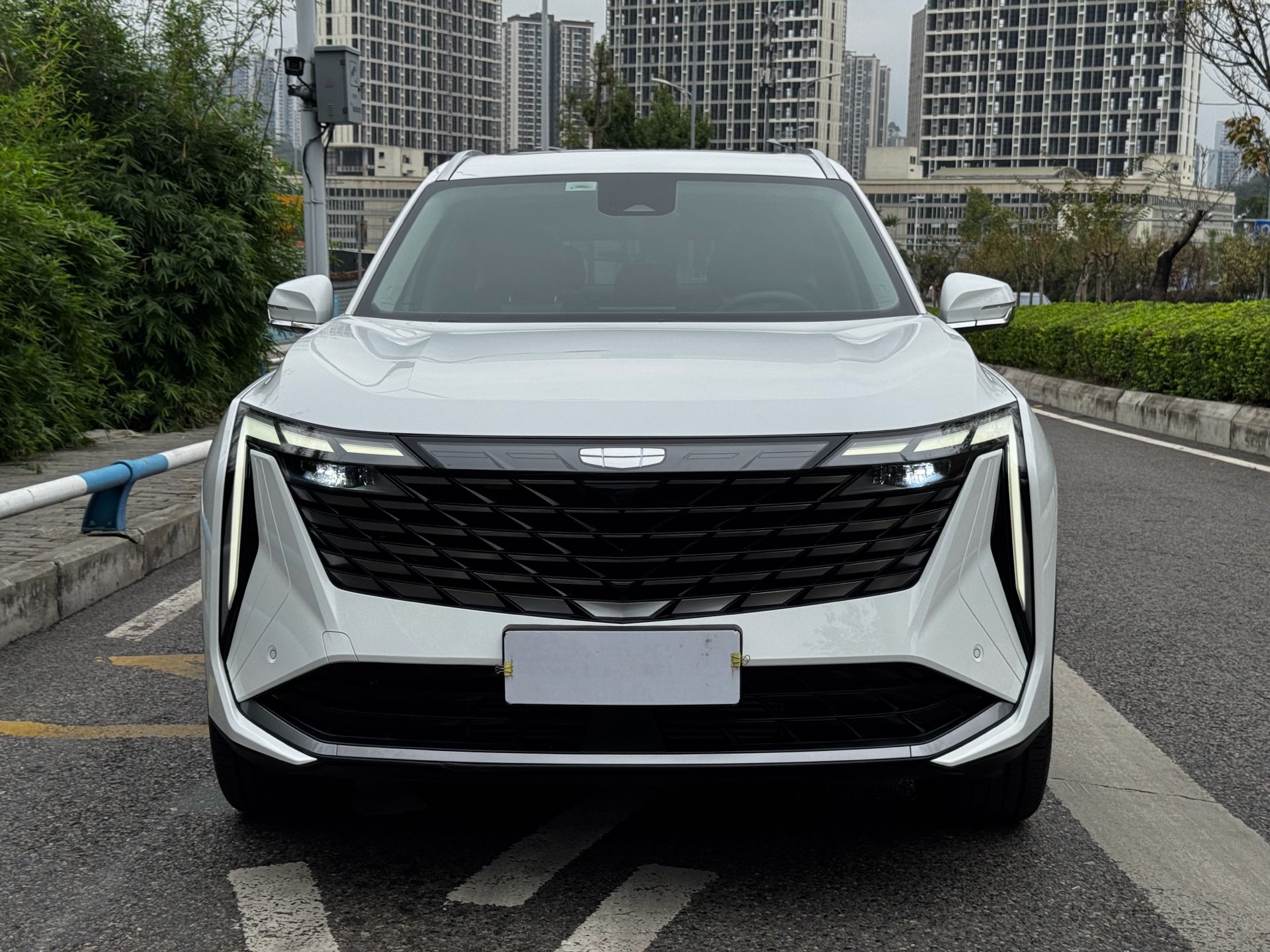 GEELY Boyue L 2024 car image #2