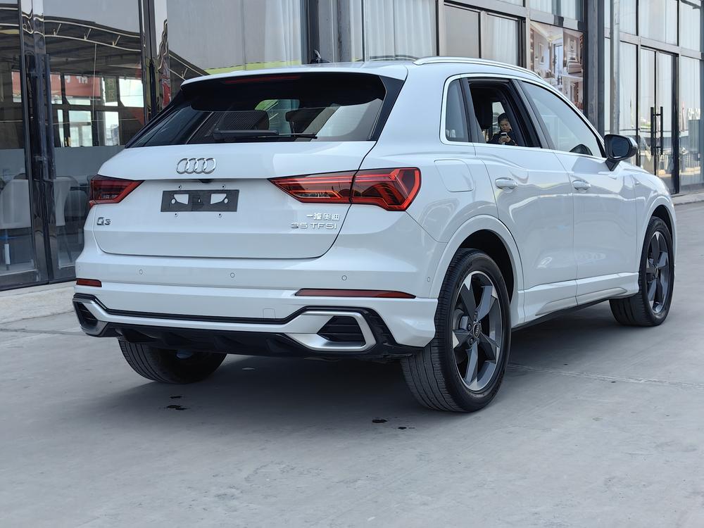 Audi Q3 2024 imagem de carro #6
