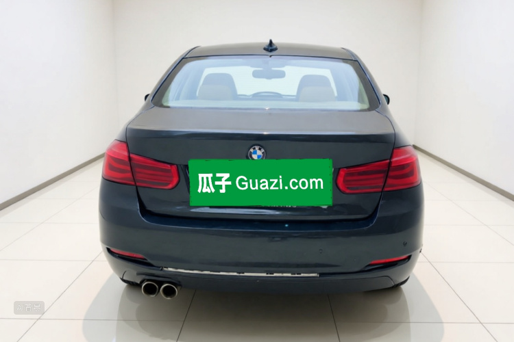 BMW 3 Series 2018 car image #6