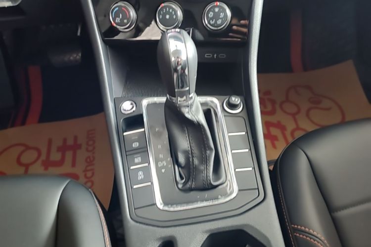 Volkswagen Bora 2025 car image #14