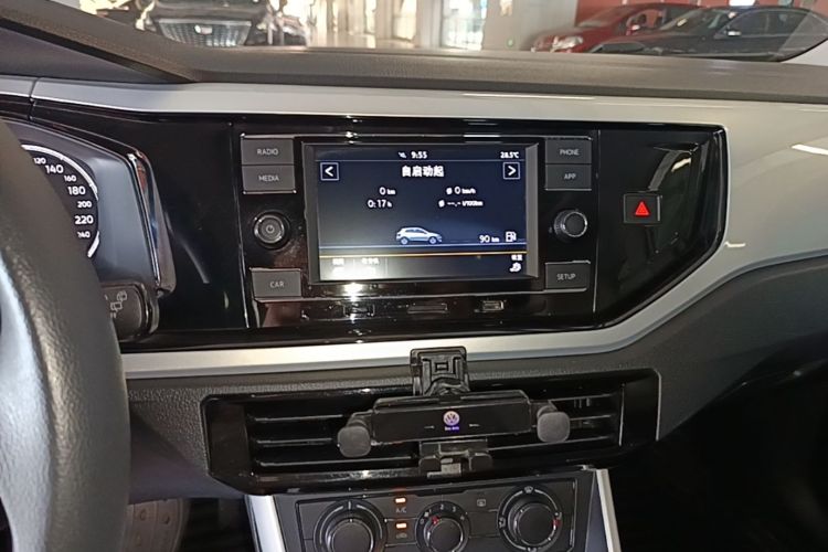 Volkswagen Polo 2019 #13 Volkswagen Polo 2019 car image #13