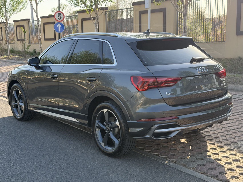 Audi Q3 2022 #6 Audi Q3 2022 car image #6