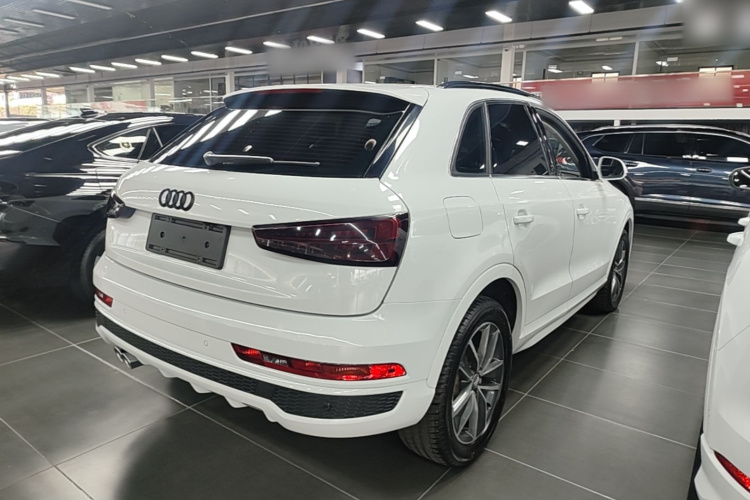 Audi Q3 2019 #7 Audi Q3 2019 car image #7