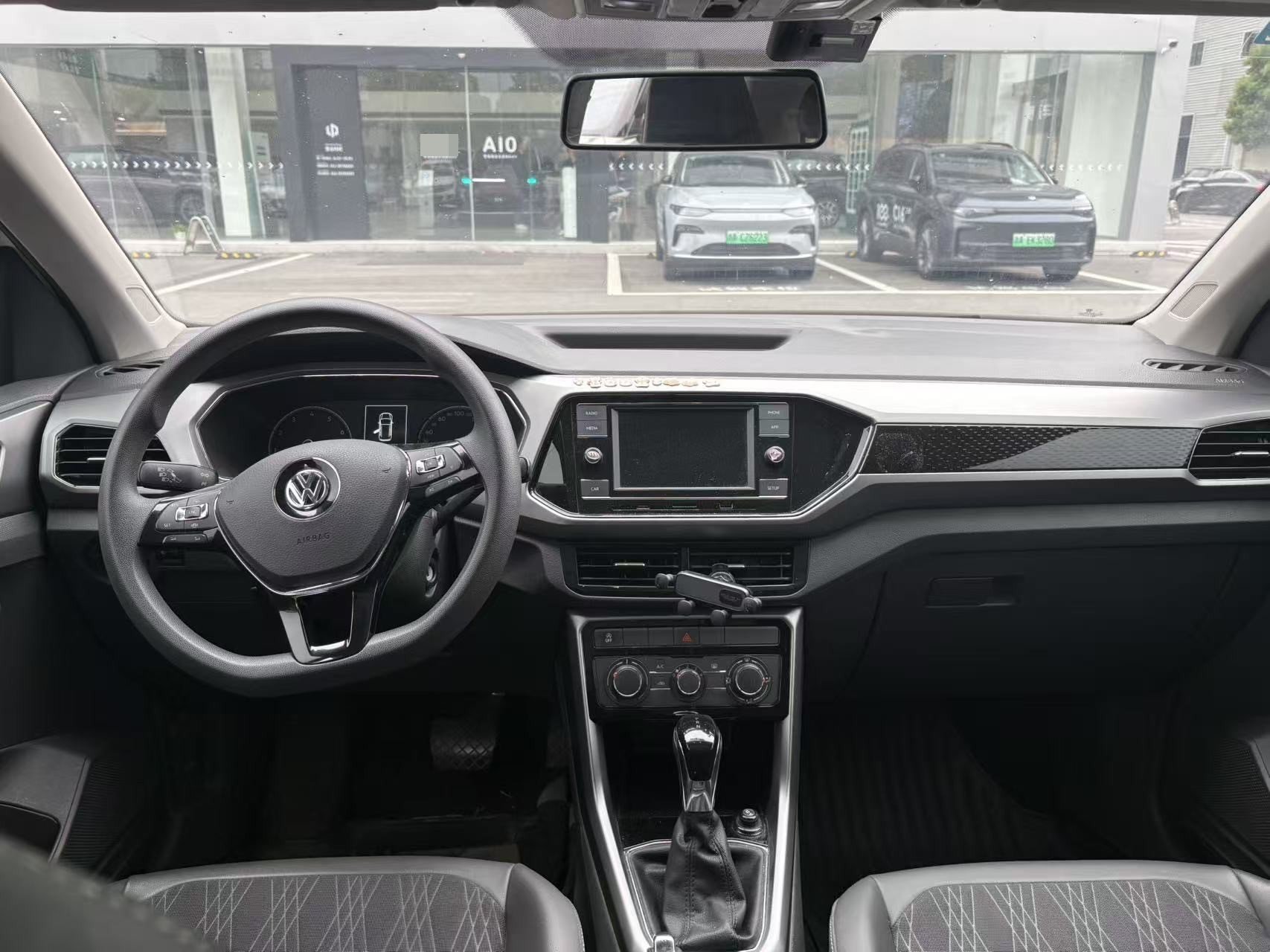 Volkswagen T-Cross 2020 immagine di auto #6