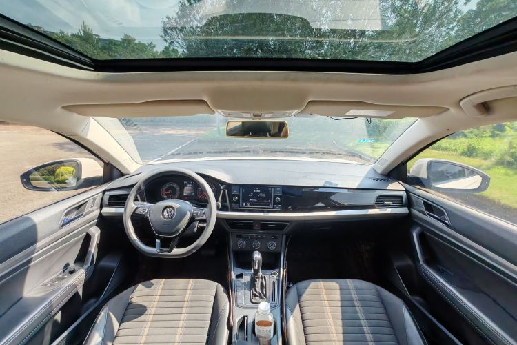 Volkswagen Lavida 2020 car image #9