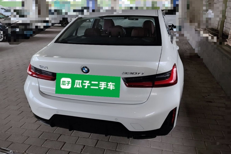 BMW 3 Series 2024 #6 BMW 3 Series 2024 car image #6