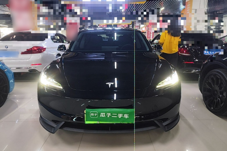 Tesla Model 3 2023 car image #3