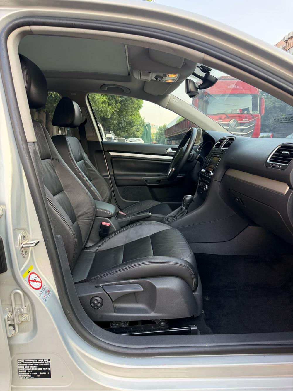 Volkswagen Golf (Imported) 2012 immagine di auto #12