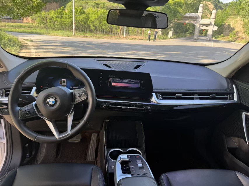 BMW X1 2024 car image #5