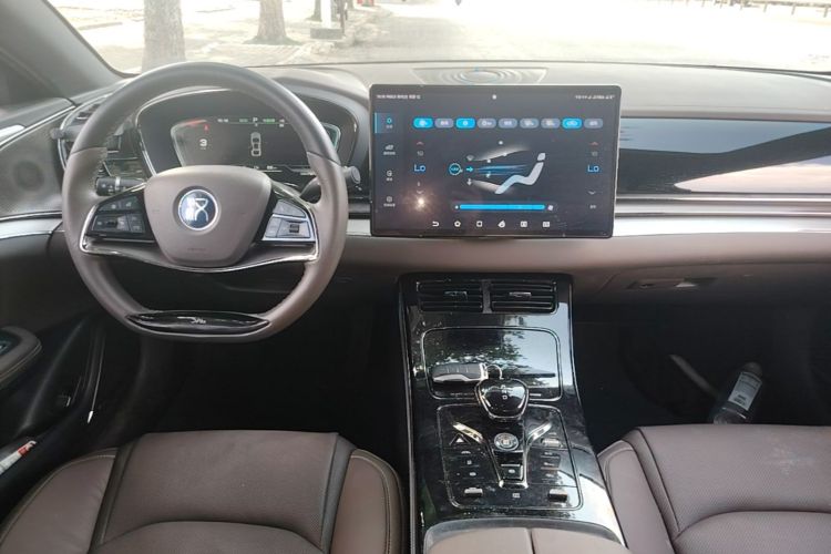 BYD Han 2022 image de voiture #11