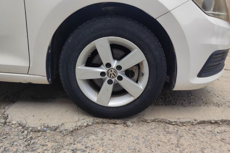 Volkswagen Santana 2017 #9 Volkswagen Santana 2017 car image #9