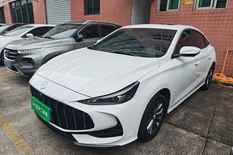 MG 5 2025 car image #2