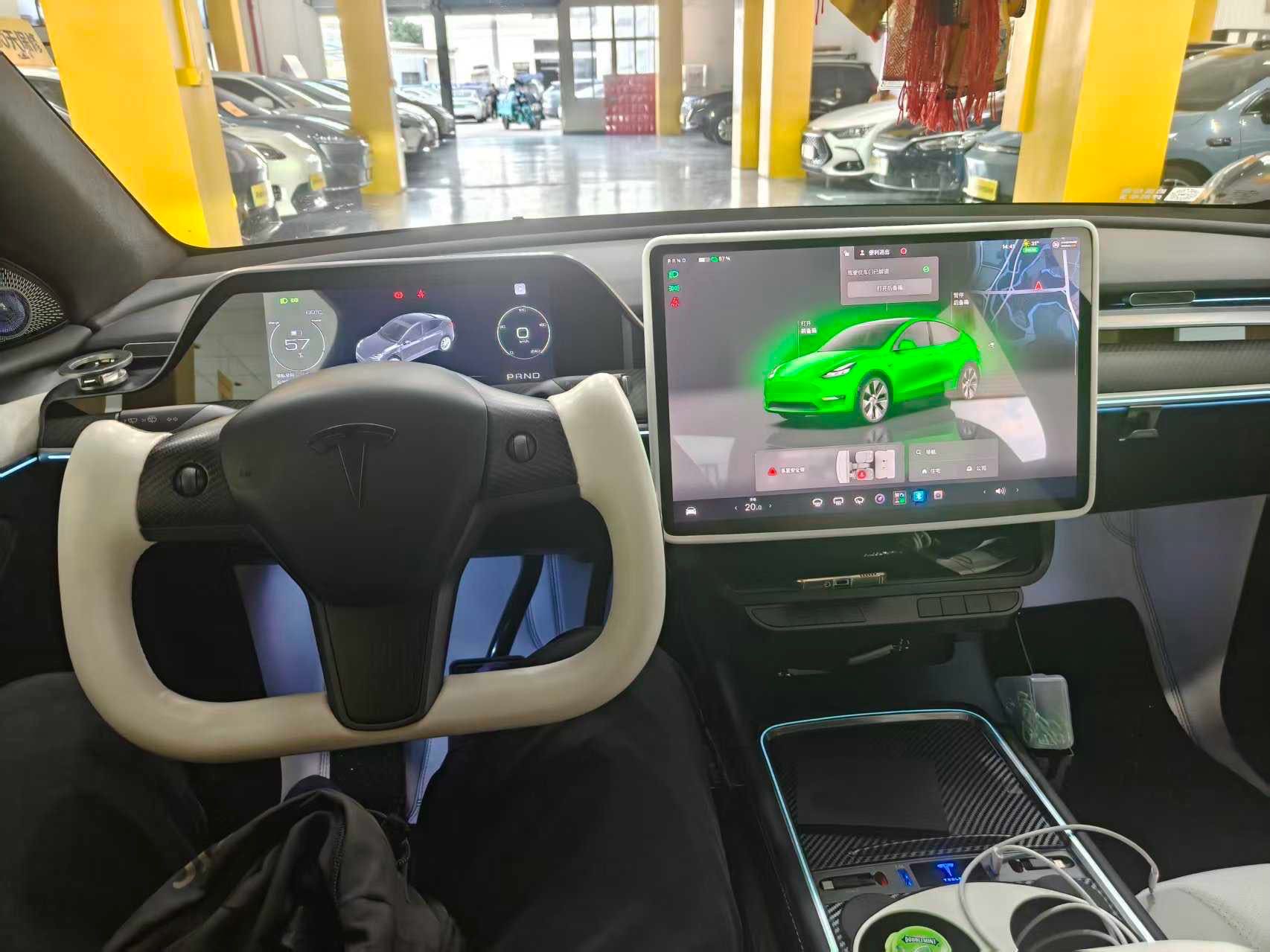 Tesla Model Y 2023 car image #4