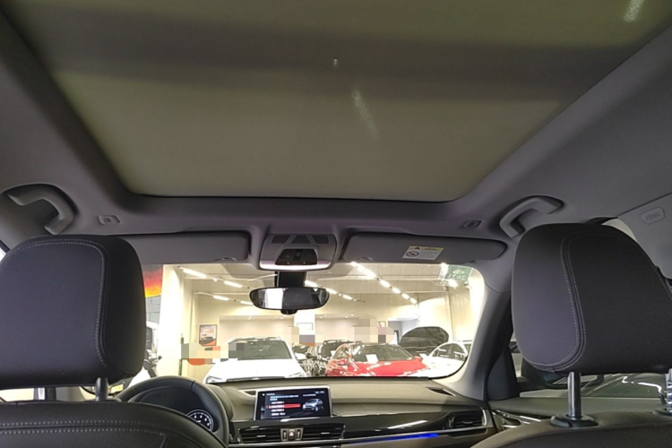 BMW X1 2019 image de voiture #18