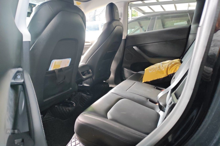 Tesla Model Y 2021 #19 Tesla Model Y 2021 car image #19