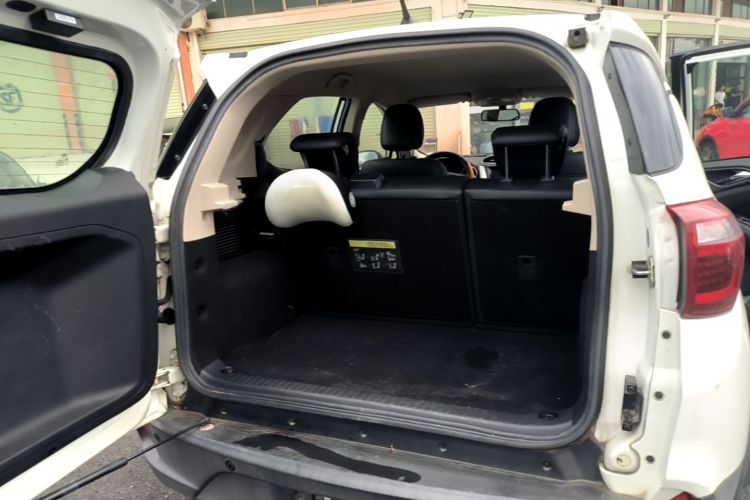 BYD Yuan 2018 car image #19