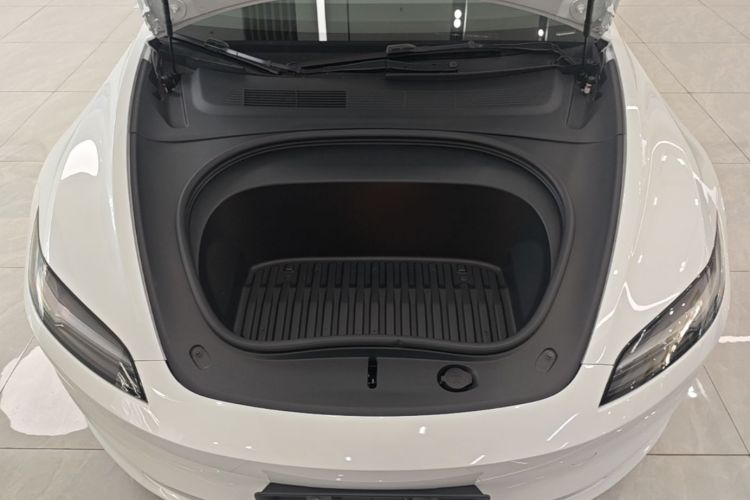Tesla Model 3 2025 #20 Tesla Model 3 2025 car image #20