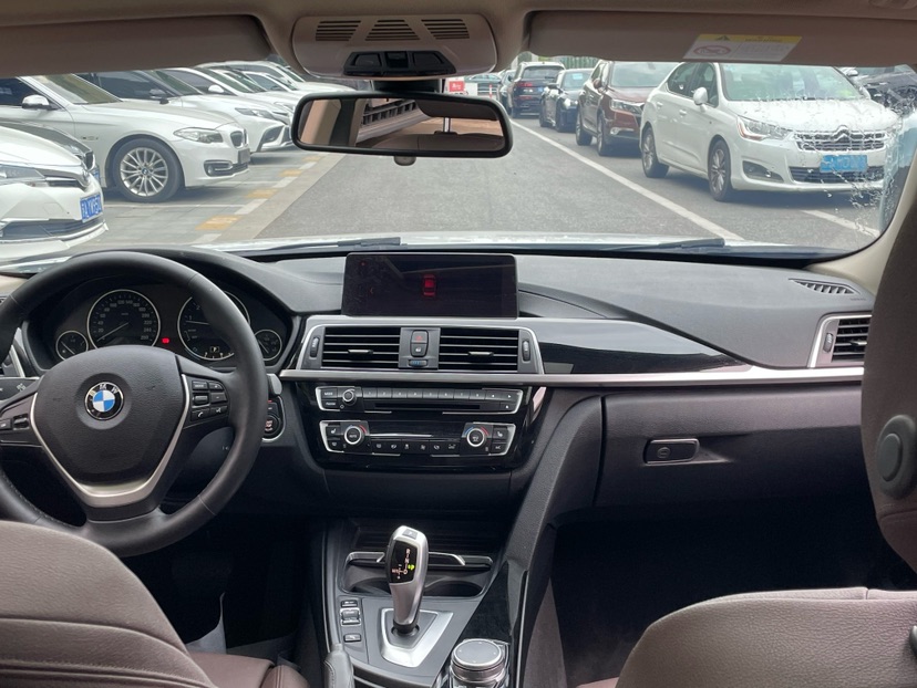 BMW 3 Series 2019 #6 BMW 3 Series 2019 car image #6