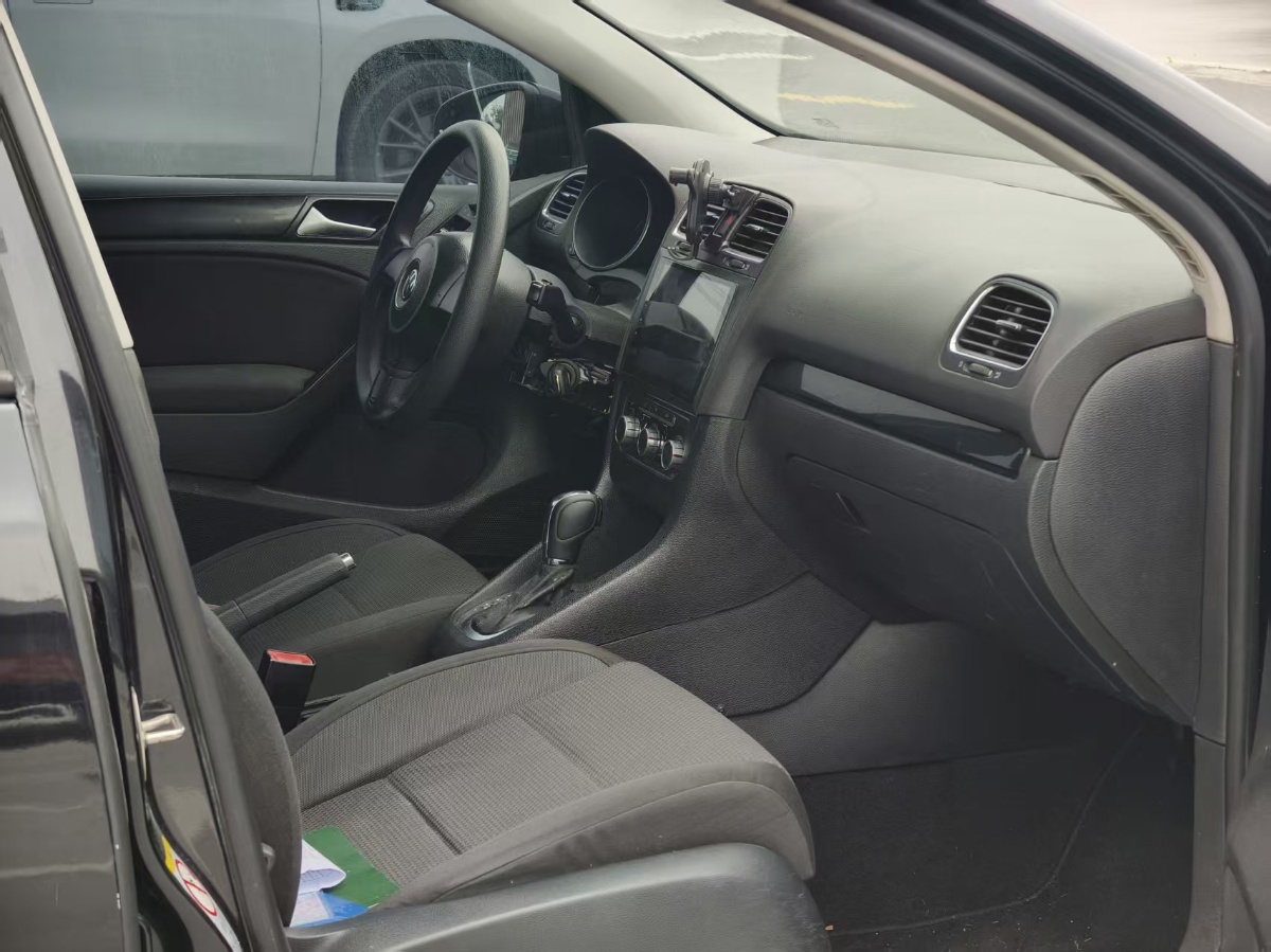 Volkswagen Golf 2010 #3 Volkswagen Golf 2010 car image #3