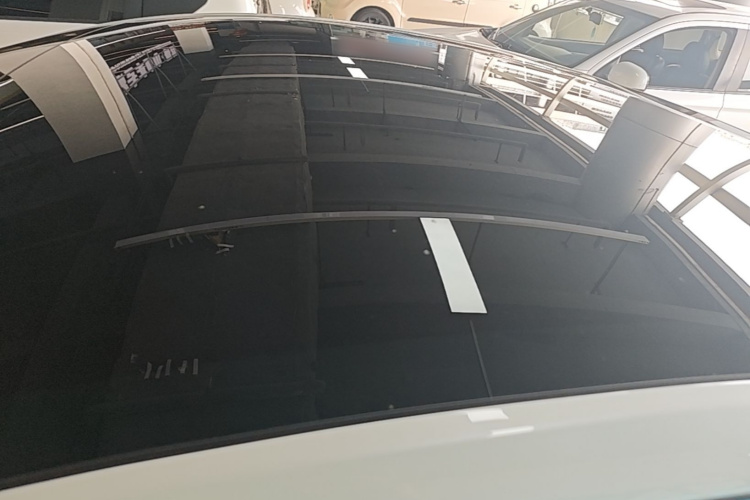 Tesla Model Y 2022 #25 Tesla Model Y 2022 immagine di auto #25