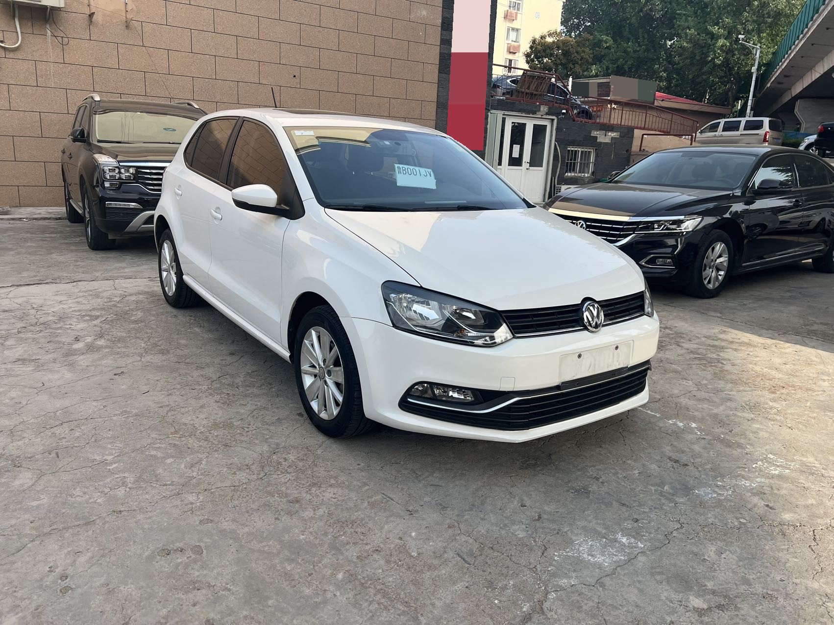 Volkswagen Polo 2018 car image #3