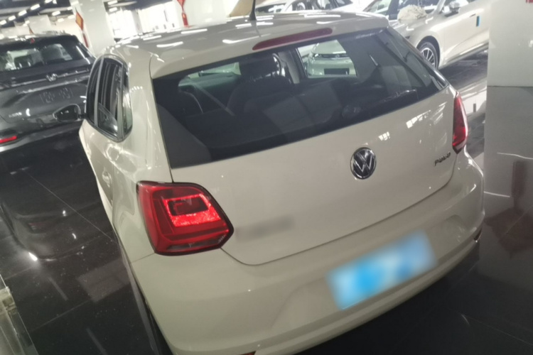 Volkswagen Polo 2015 #5 Volkswagen Polo 2015 car image #5