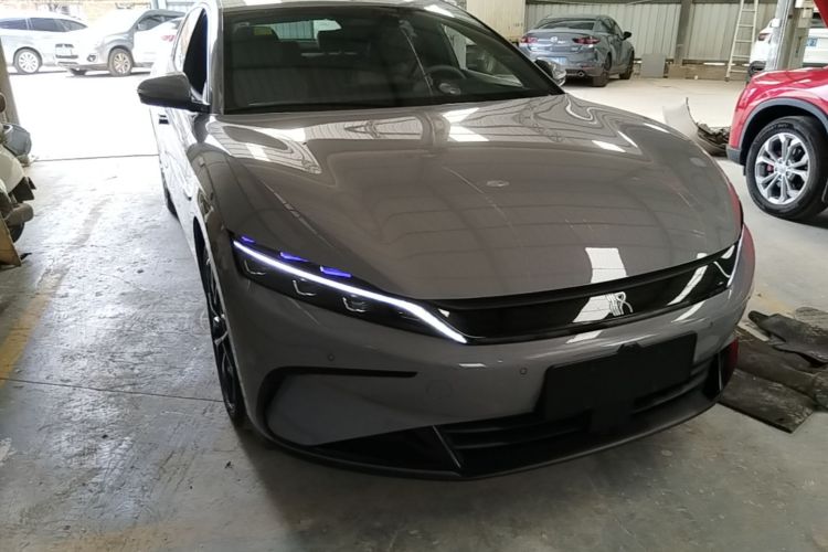 BYD Han 2025 car image #4