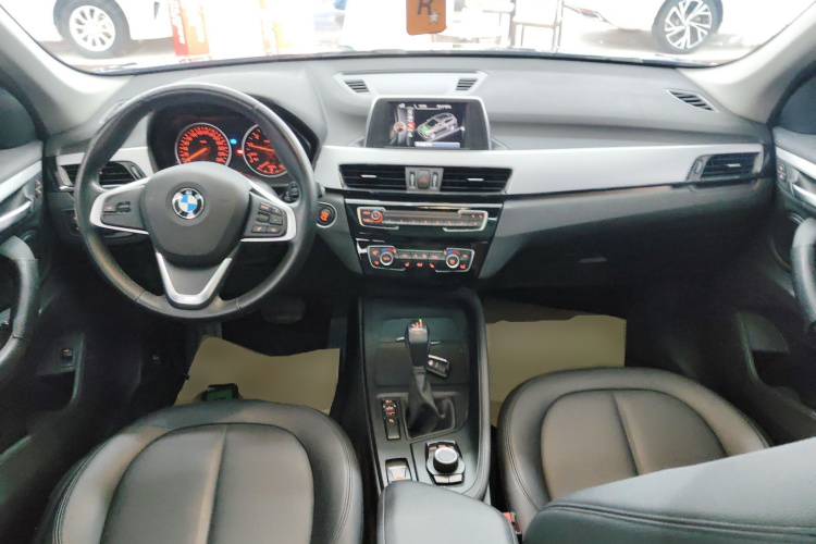 BMW X1 2017 imagen de coche #10