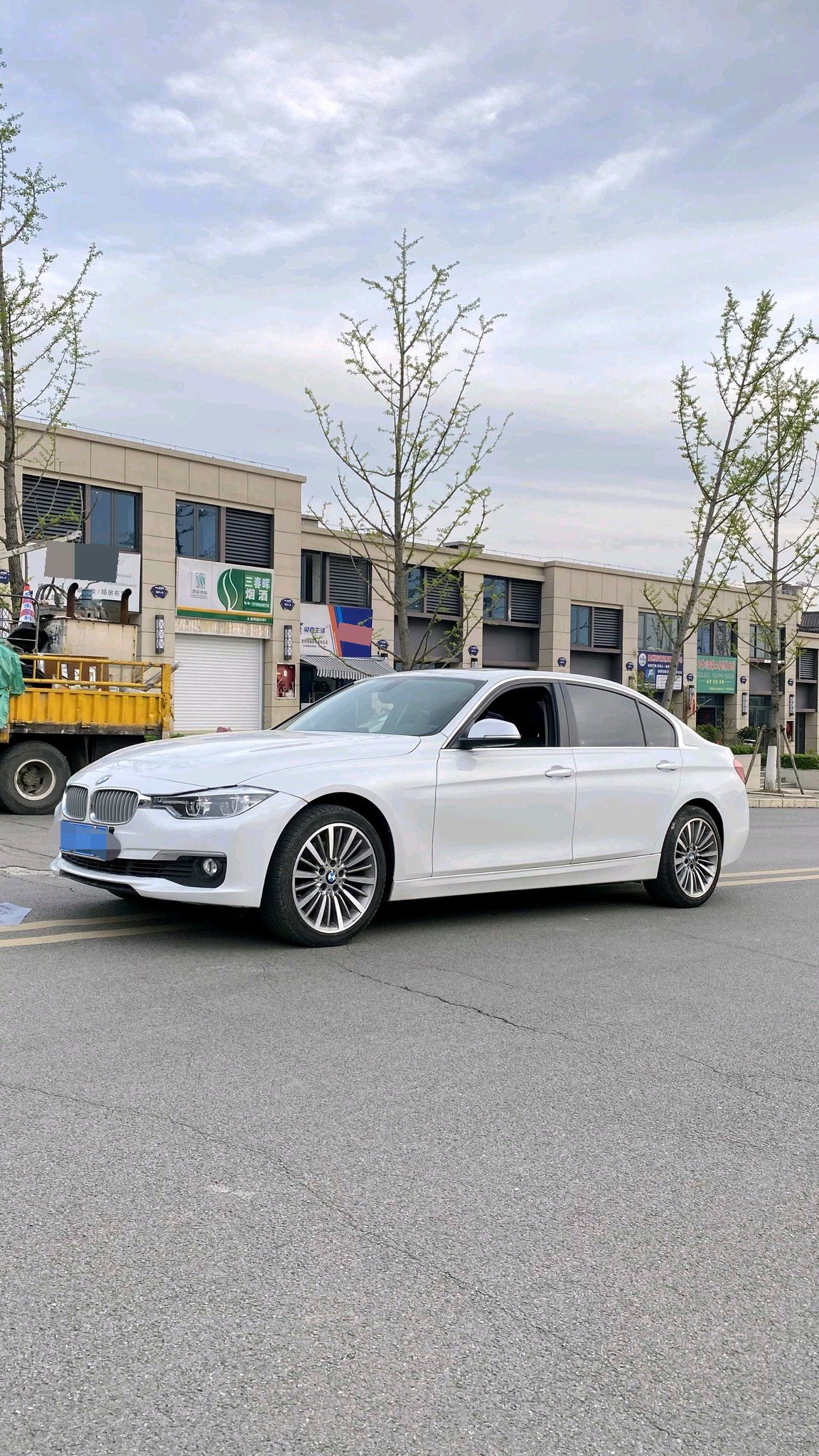 BMW 3 Series 2019 immagine di auto 